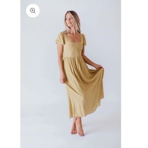 August Open Back Midi Dress in Sweet Pea Paige COLLECTIVE Size Large